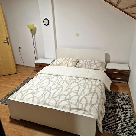 Kiki Privatne Sobe, Zagreb Airport Appartamento Velika Gorica Esterno foto